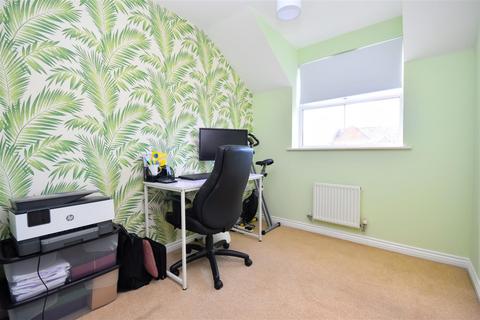 48 Eagle Close, Leighton Buzzard, LU7 4AT
