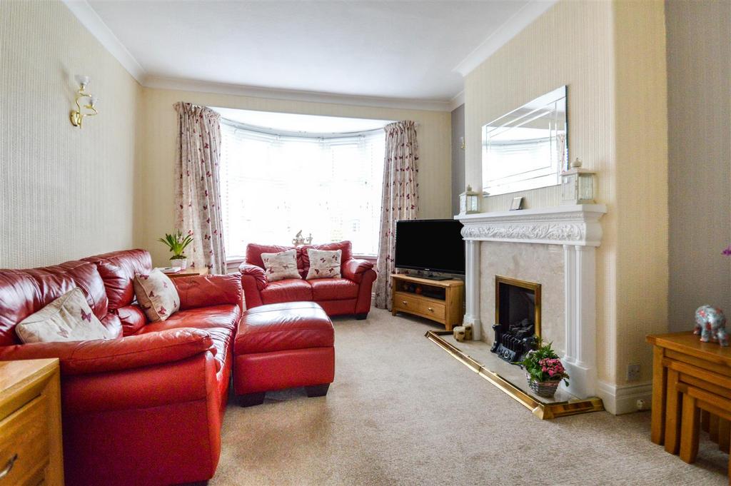 Boothferry Road, Hull 3 bed end of terrace house for sale £175,000