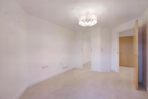 2 bedroom apartment for sale, Oakhill Place, High View, Bedford, Bedfordshire, MK41 8FB