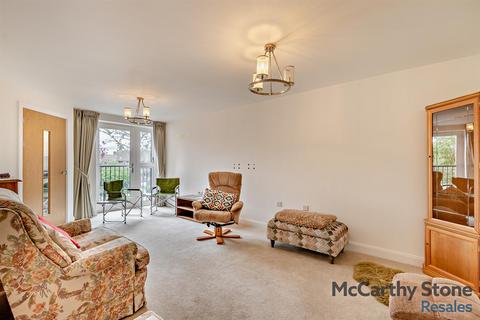 2 bedroom apartment for sale, Oakhill Place, High View, Bedford, Bedfordshire, MK41 8FB