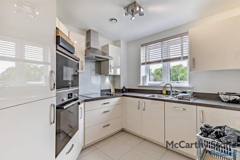 2 bedroom apartment for sale, Oakhill Place, High View, Bedford, Bedfordshire, MK41 8FB