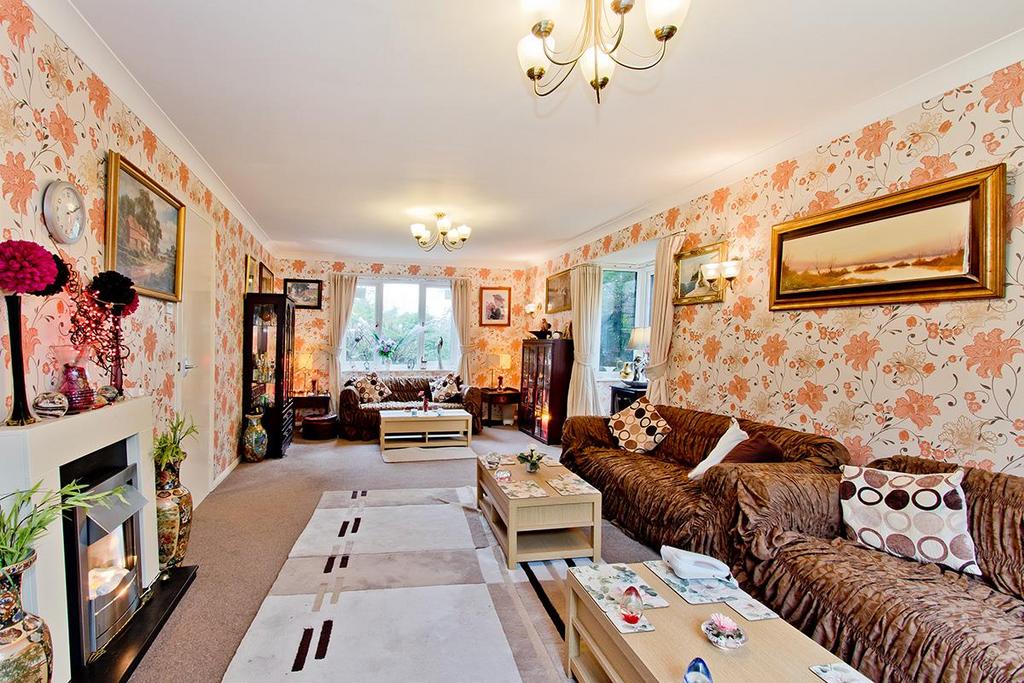 Beeches Farm Road, Crowborough 4 bed house £480,000