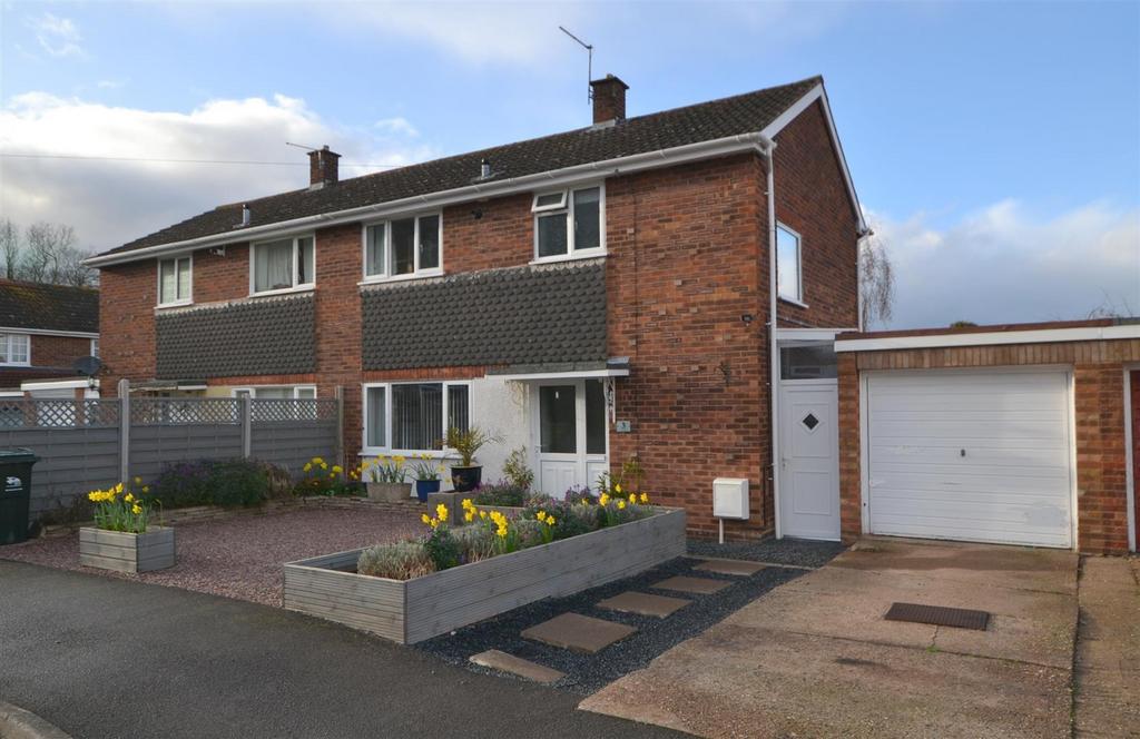 Grafton Close, Malvern 3 bed semidetached house for sale £315,000