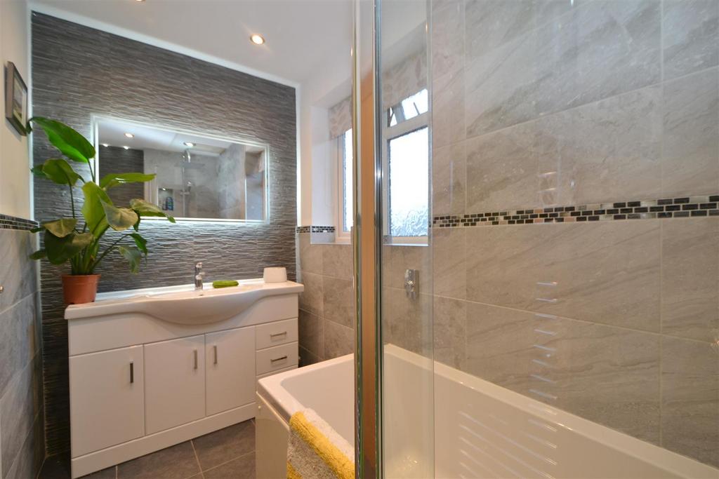 Bath3.JPG