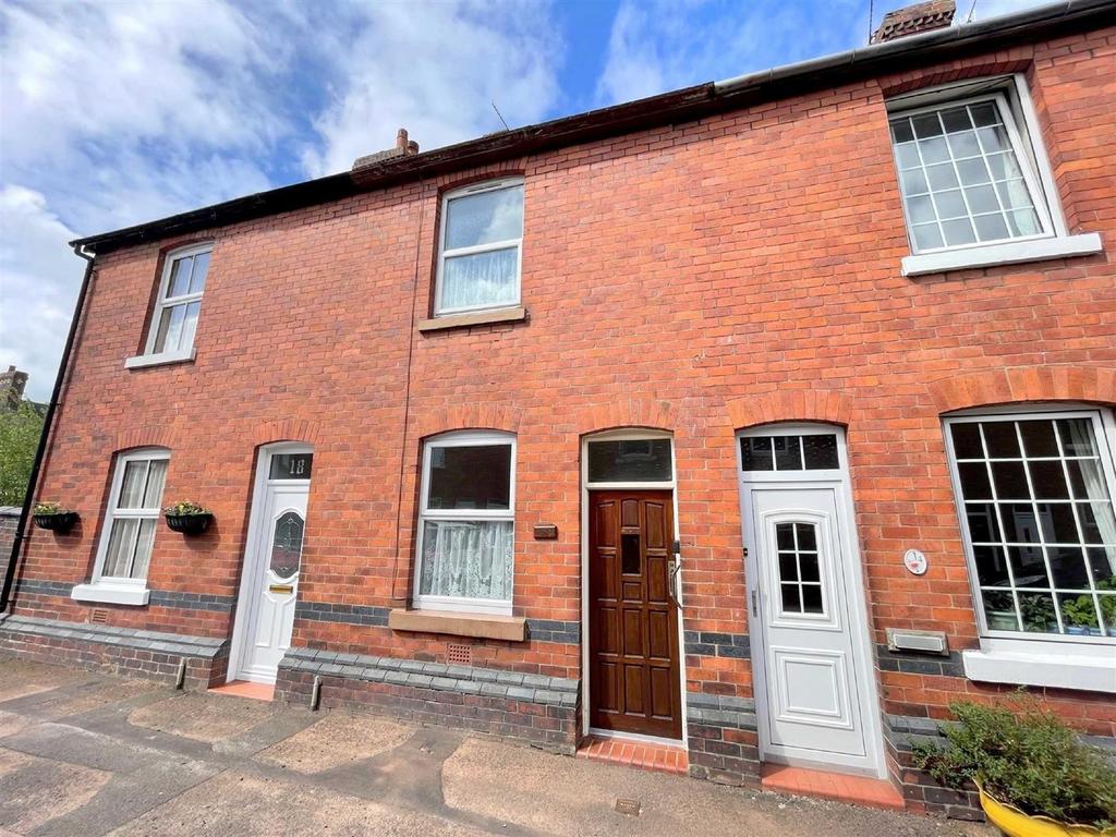 Byrom Street, Leek 2 bed terraced house £625 pcm (£144 pw)