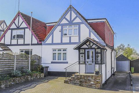 15 Pecks Hill, Nazeing, Waltham Abbey, EN9 2NX