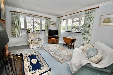 Cheyne Lodge Brook Road, Wormley, Godalming, GU8 5UA