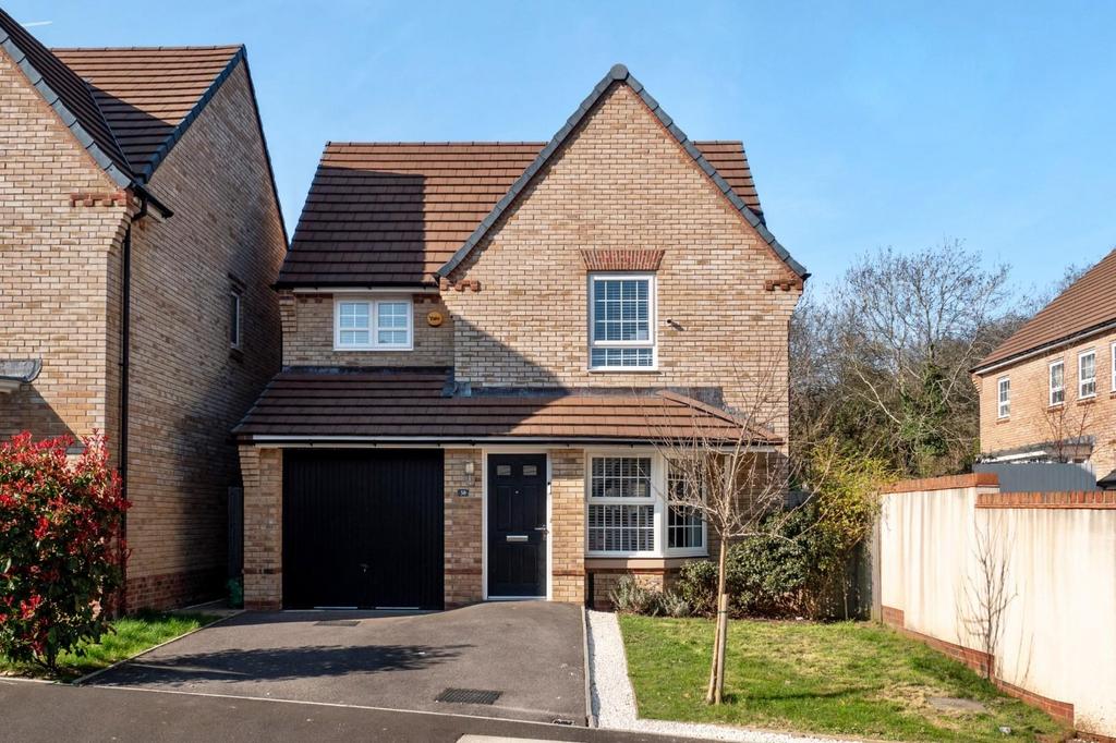 Rhodfa'r Morwydd, Penarth 3 bed detached house for sale £425,000