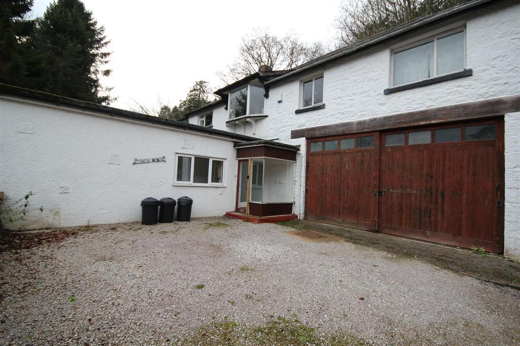 Coach House.jpg