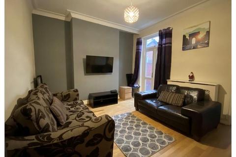 6 bedroom house to rent - Eldon Road, Birmingham, B16