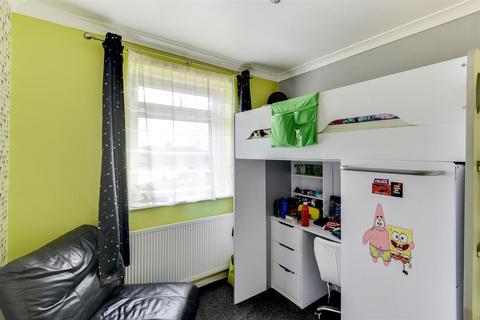79 Burnham Road, Worthing, BN13 2NH