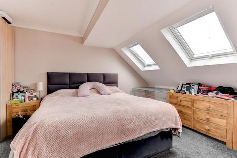 79 Burnham Road, Worthing, BN13 2NH