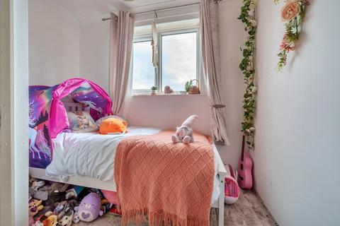 24 Bracken Road, Leigh, WN7 4XA