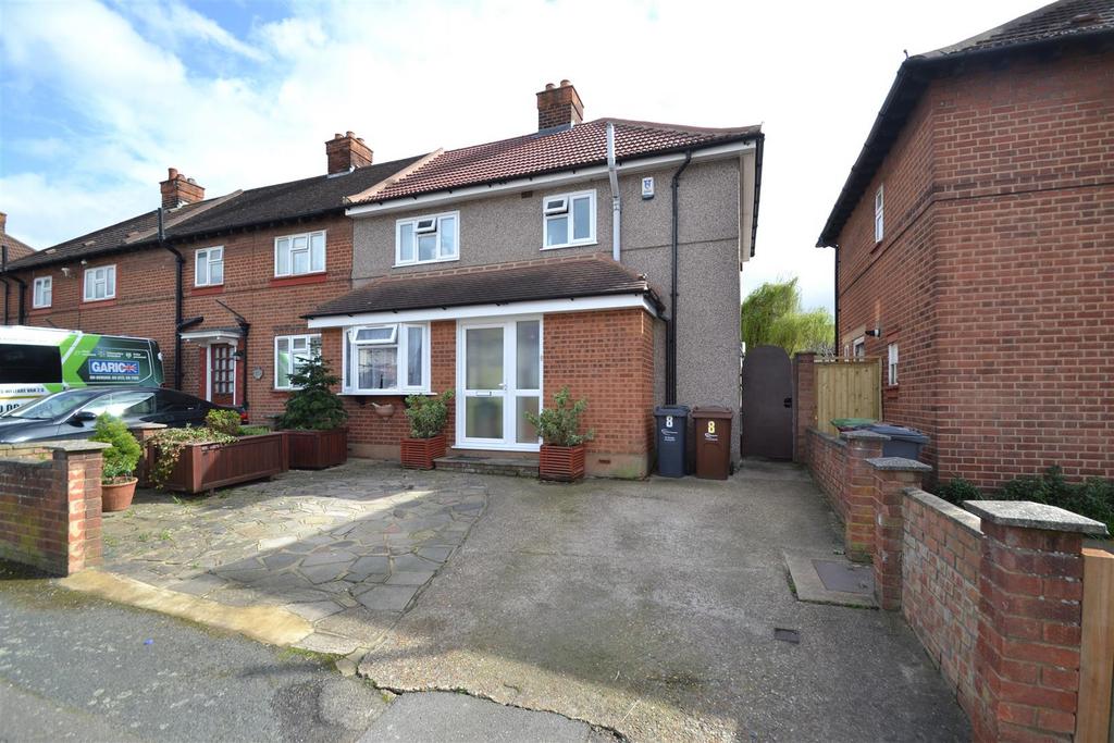 Macdonald Avenue, Dagenham 2 bed semidetached house for sale £375,000