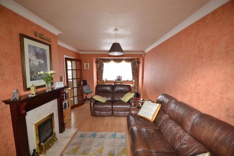 8 Macdonald Avenue, Dagenham, RM10 7DJ