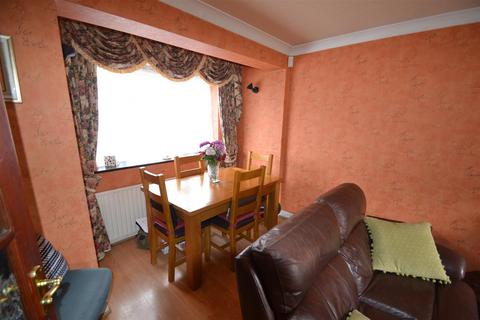 8 Macdonald Avenue, Dagenham, RM10 7DJ