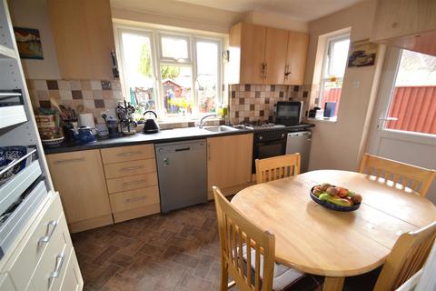 8 Macdonald Avenue, Dagenham, RM10 7DJ