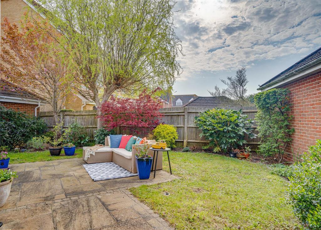 Church Road, Warsash, Southampton 4 bed semidetached house £475,000