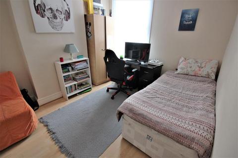 50 Chancelot Road, London, SE2 0ND