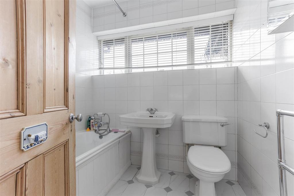 315330 Corner Cottage 35.jpg