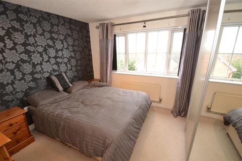 50 Chartwell Drive, Bradford, BD6 3DA