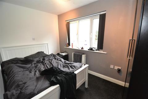50 Chartwell Drive, Bradford, BD6 3DA