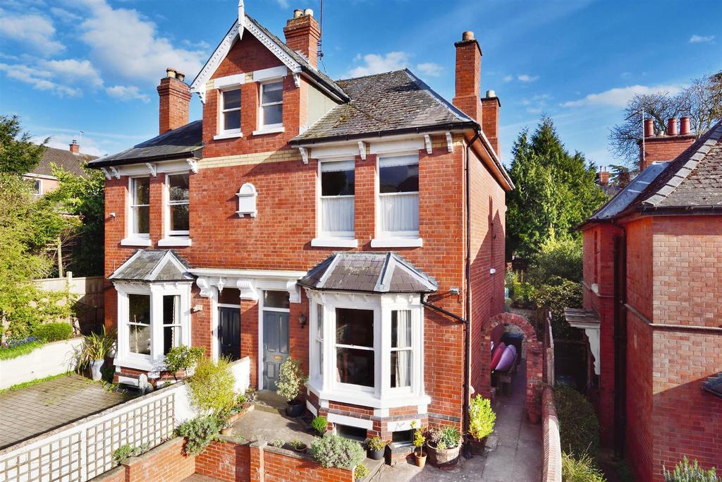 Elm Road, Hereford 4 bed semidetached house £459,500