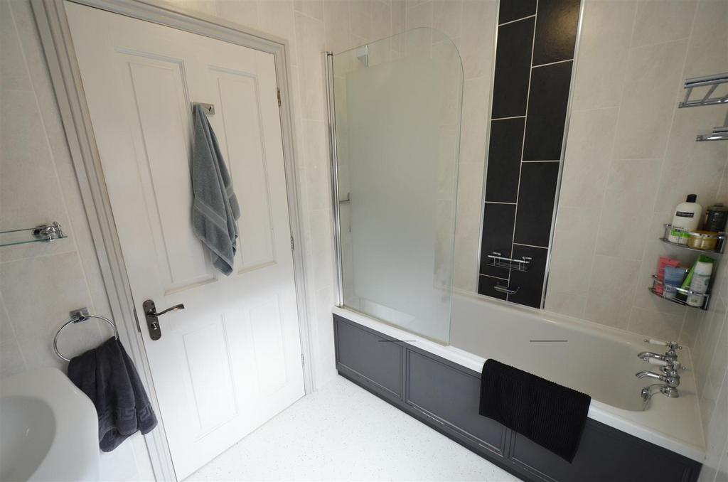 Bathroom with bath.jpg