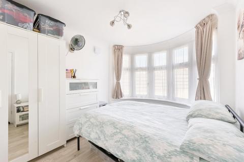 16 Kirby Close, Epsom, KT19 0PW