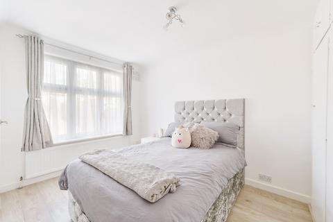 16 Kirby Close, Epsom, KT19 0PW