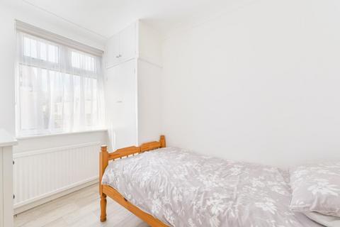 16 Kirby Close, Epsom, KT19 0PW