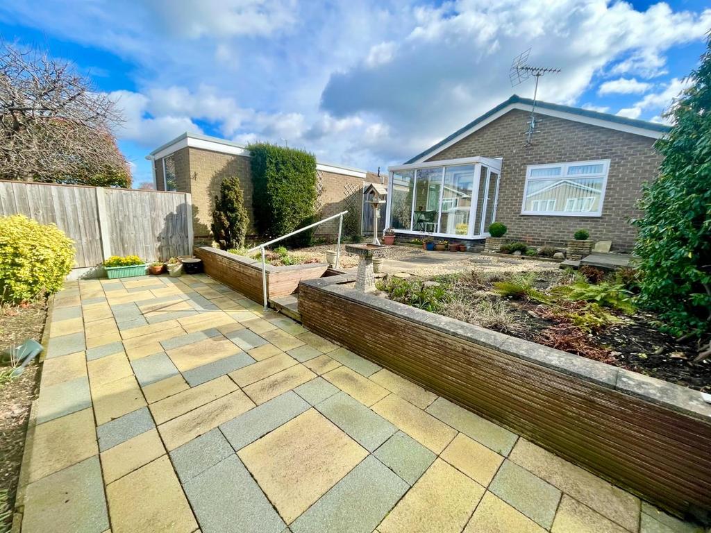 Mickleby Close, Nunthorpe, Middlesbrough 2 bed detached bungalow for