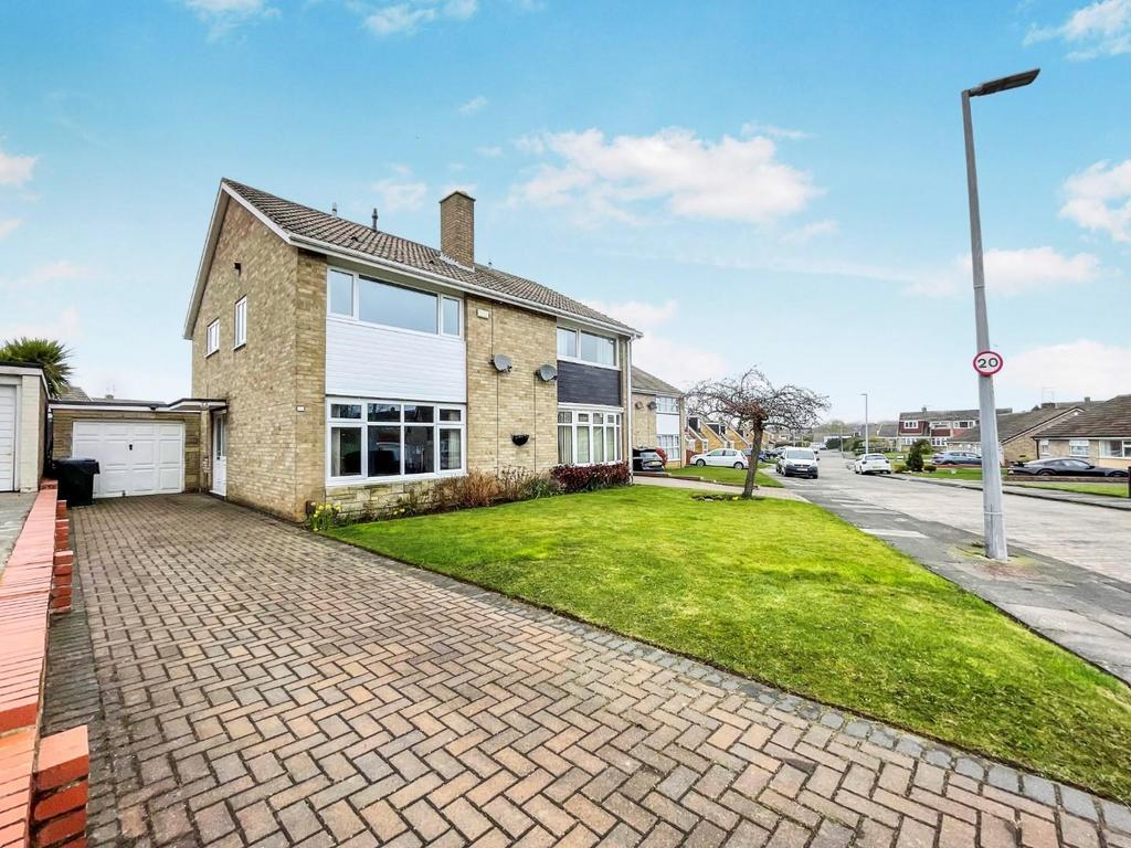 Sedgefield Road, Acklam, Middlesbrough 3 bed semidetached house for