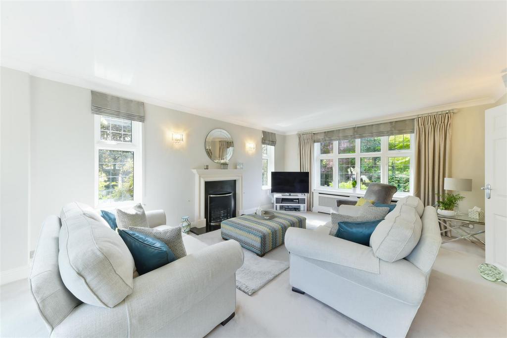 Epsom Lane South, Tadworth 5 bed detached house for sale £1,750,000