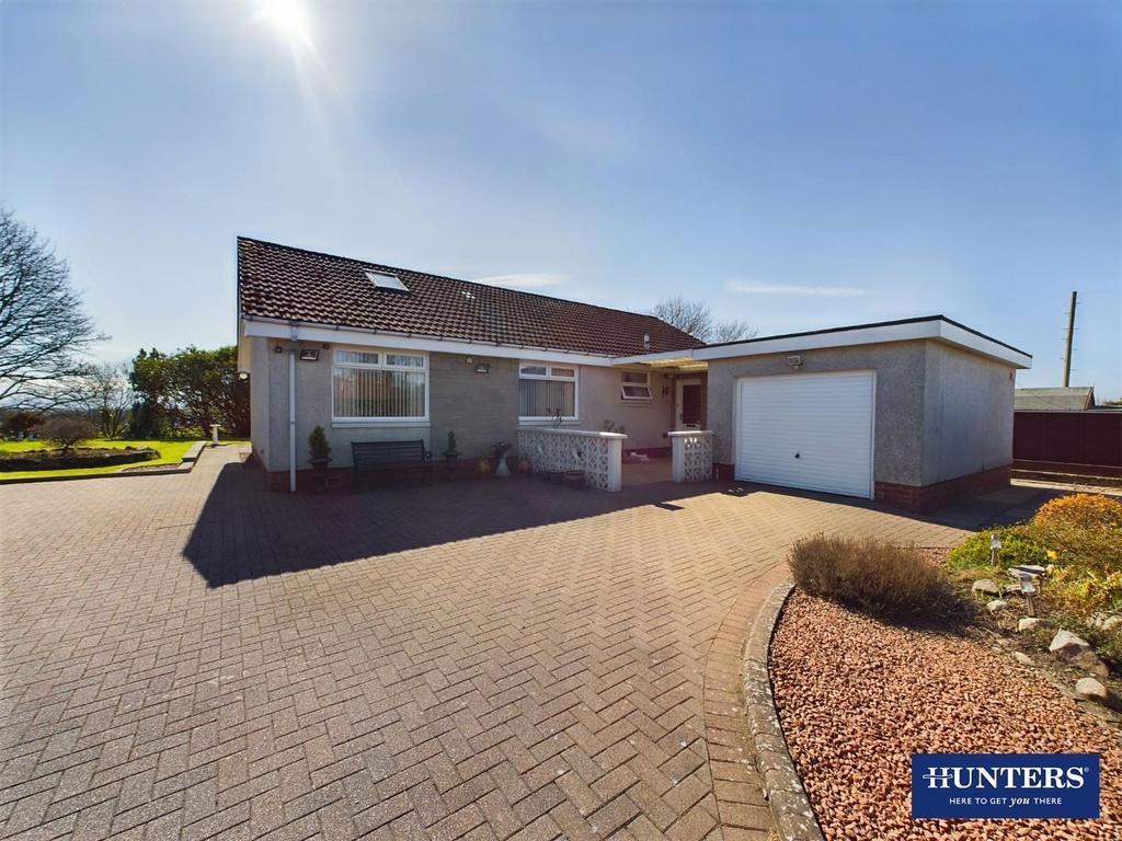 External - Front/Driveway