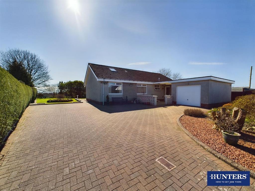 External - Front/Driveway