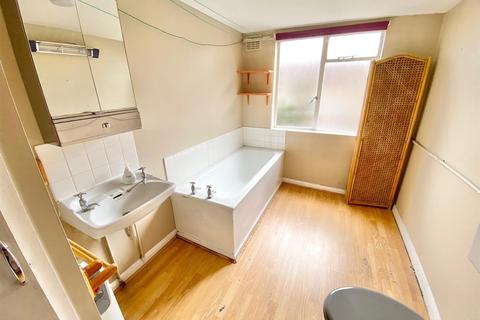 2 Well Road, London, NW3 1LJ