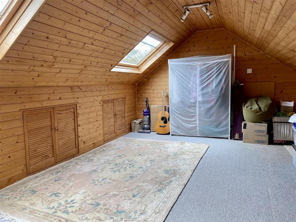Loft Room.jpeg