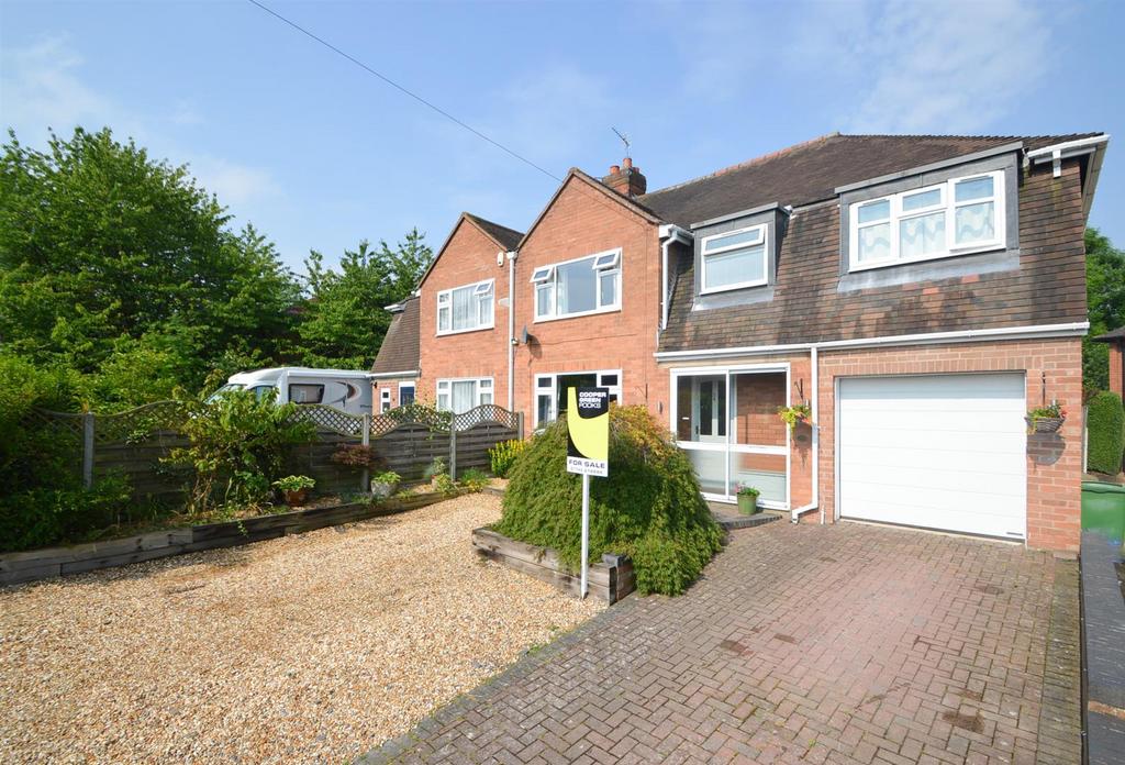 Leyburn Avenue, Copthorne, Shrewsbury 4 bed semidetached house for