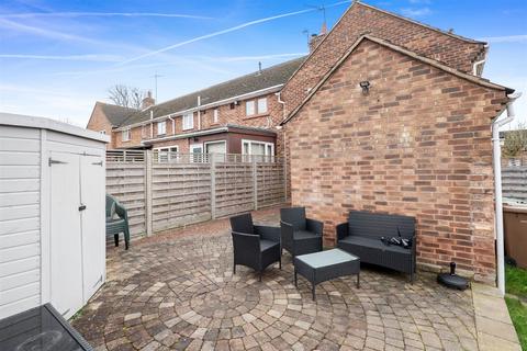 2 Bayly Close, Evesham, WR11 1HN
