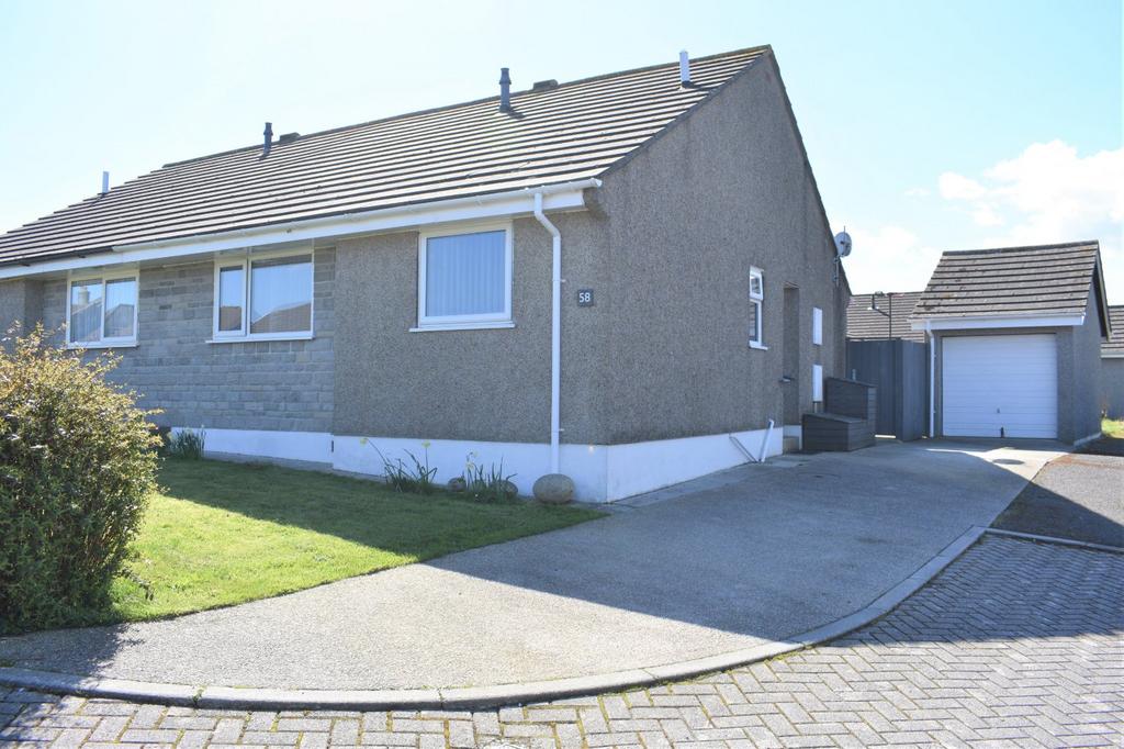 Treganoon Road, Mount Ambrose, Redruth, Cornwall, TR15 2 bed bungalow