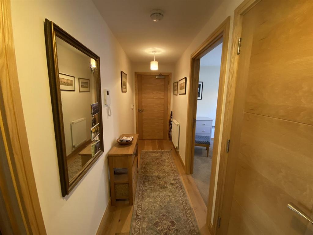Sandhurst, The Harbour, Burry Port 2 bed flat for sale £269,995