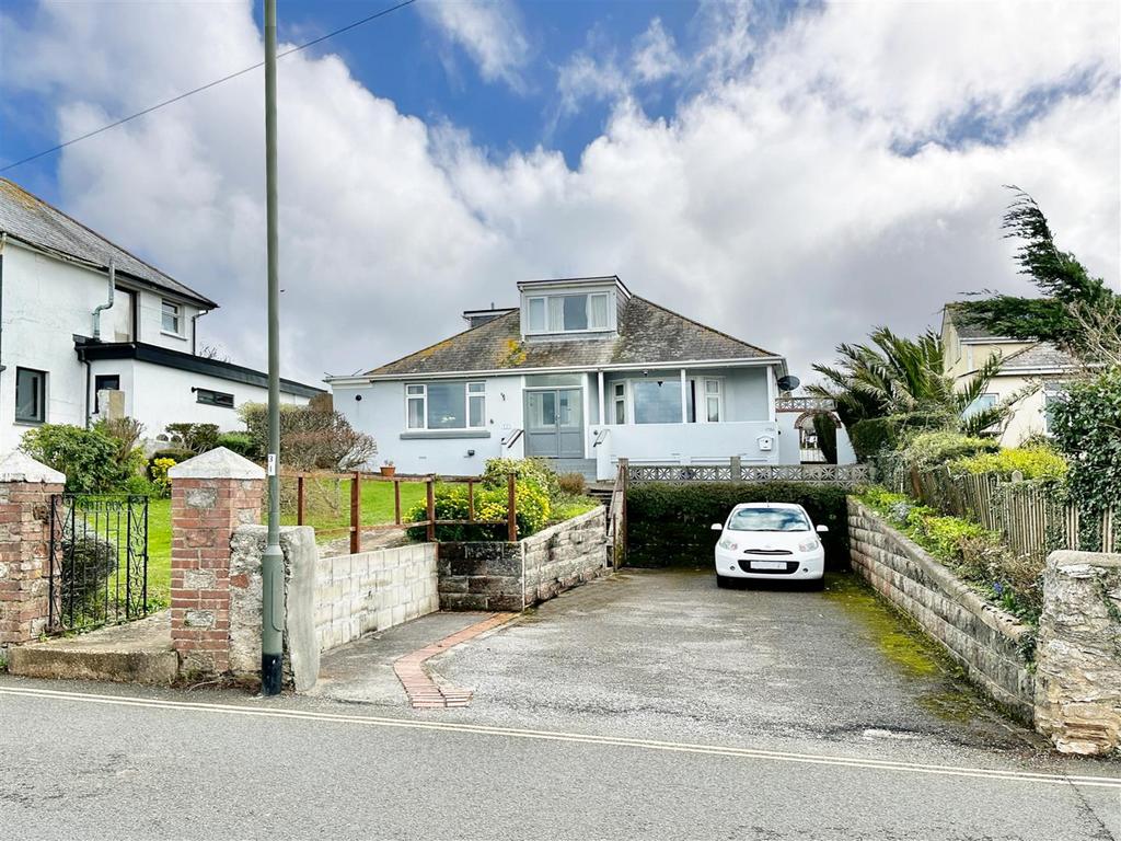 Northfields Lane, Brixham 4 bed detached bungalow for sale £595,000