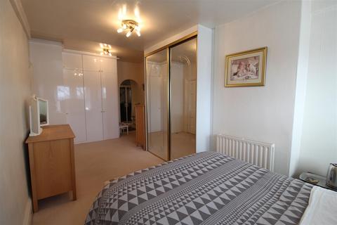 5 bedroom terraced house for sale - Wakefield Road, Huddersfield, HD5 8DB