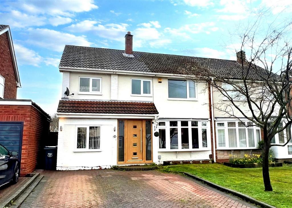 Willmott Road, Four Oaks, Sutton... 4 bed semi-detached house - £450,000