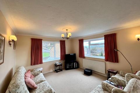 7 Burnt Oak, Dursley, GL11 4HD