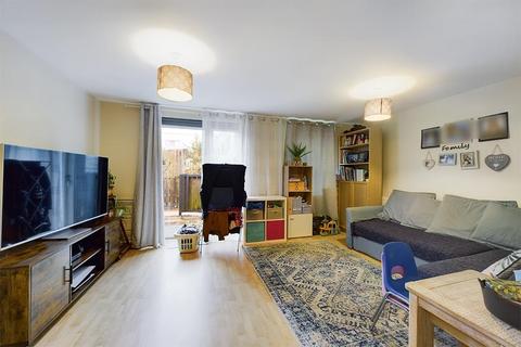 Flat 2, 2 Anglesea Terrace, Southampton, SO14 5GP