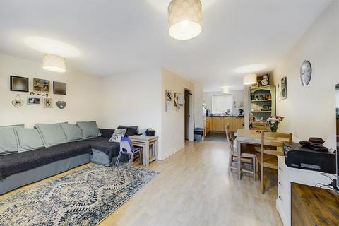 Flat 2, 2 Anglesea Terrace, Southampton, SO14 5GP