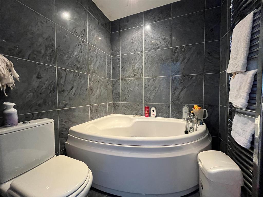 En suite.jpg