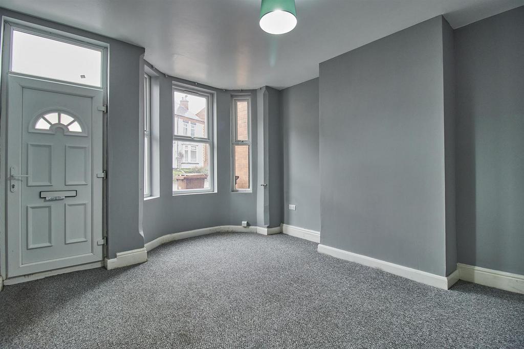 Shilton Road, Barwell, Leicester 2 bed house £750 pcm (£173 pw)